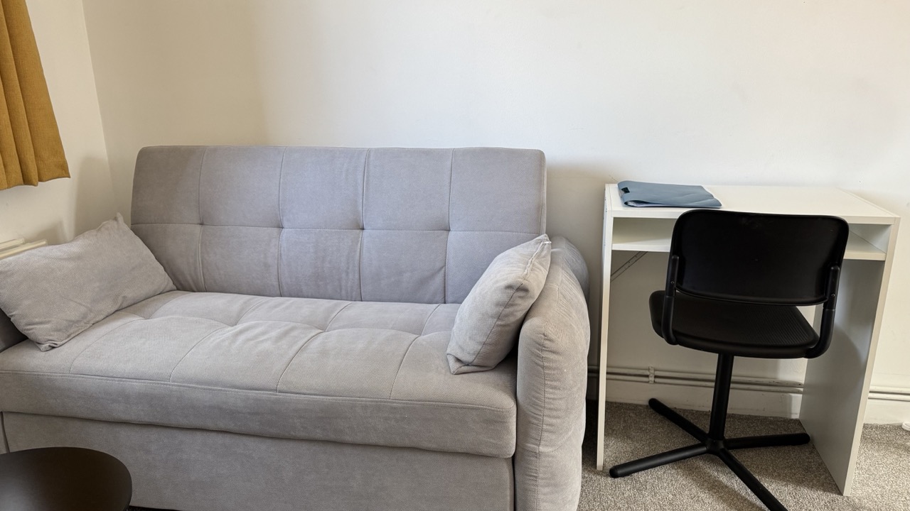 Dedicated workspace for business travelers at Kaiv Residence Crawley